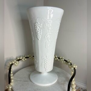 Vintage Milk Glass Vase by Indiana Glass Company 9 3/4”